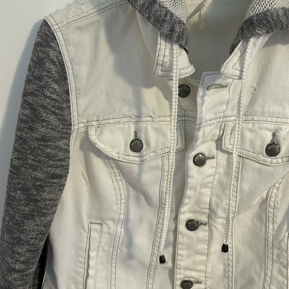 Free People White Denim Hoodie Jacket w/Gray Sleeves size S - Picture 3 of 16